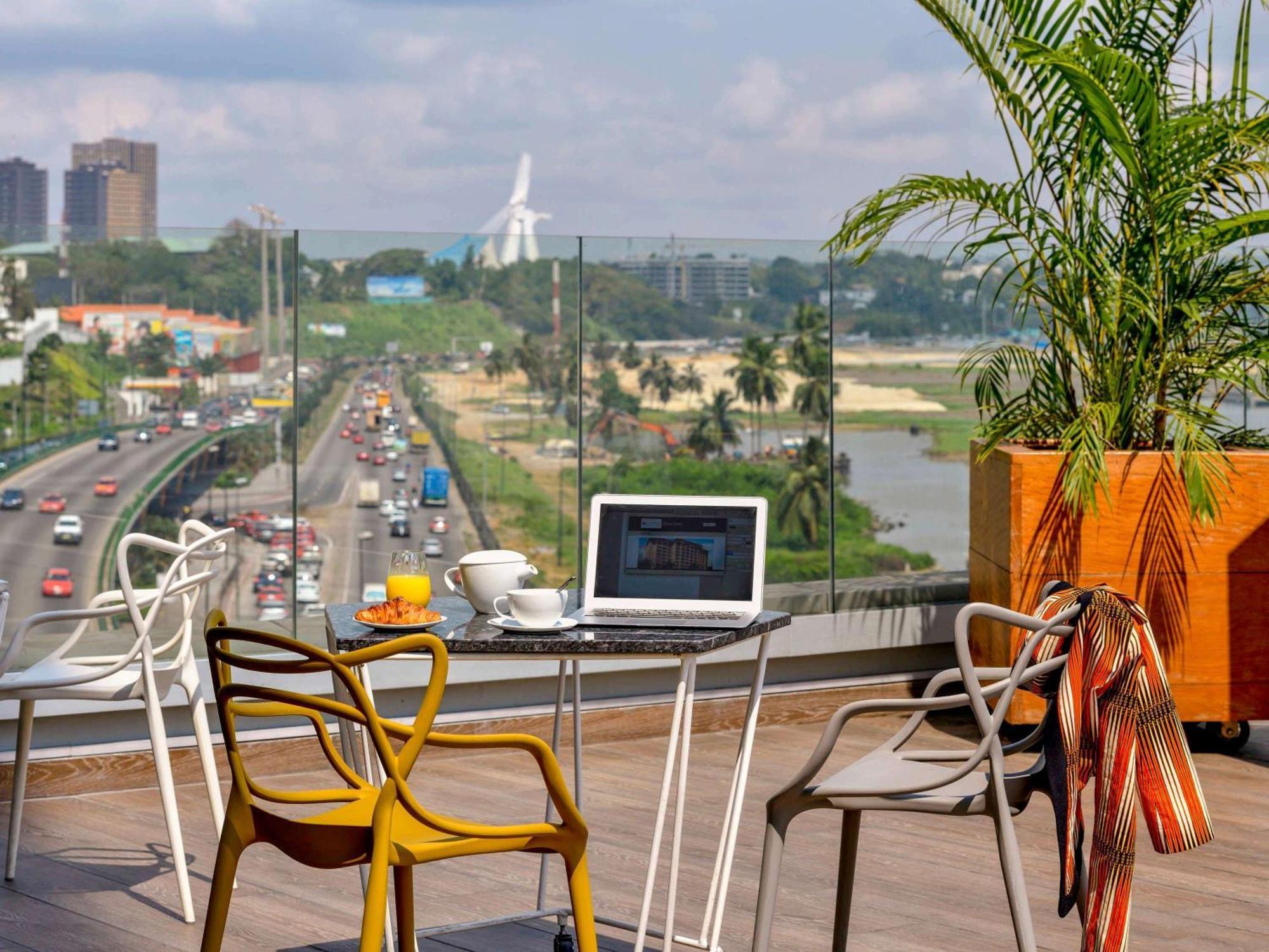 Pullman Abidjan Exterior foto