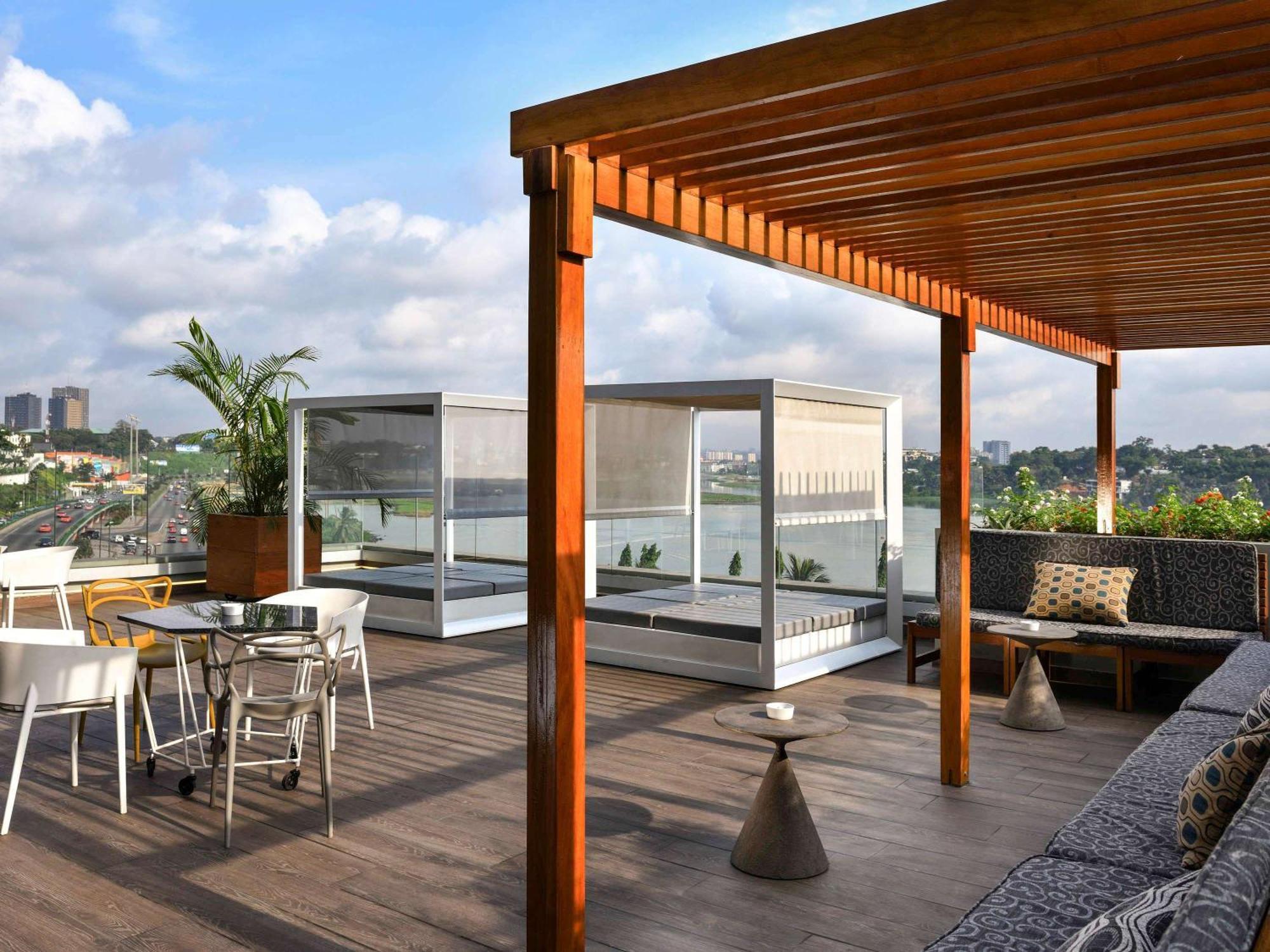 Pullman Abidjan Exterior foto